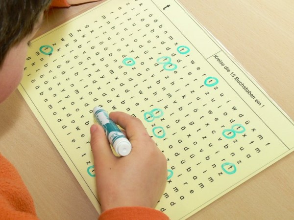 Buchstabe einkreisen