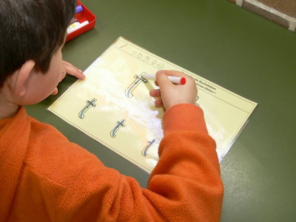 Mit Folienstift nachspuren